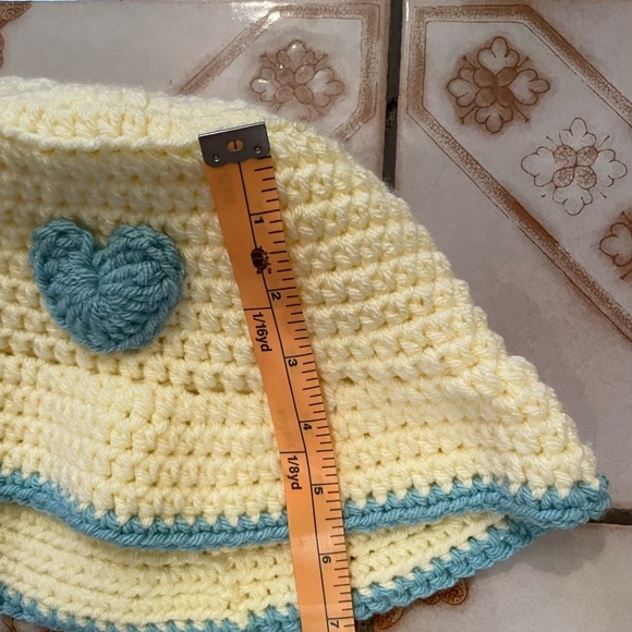 Handmade Knit Bucket Hat - Picture 4 of 4